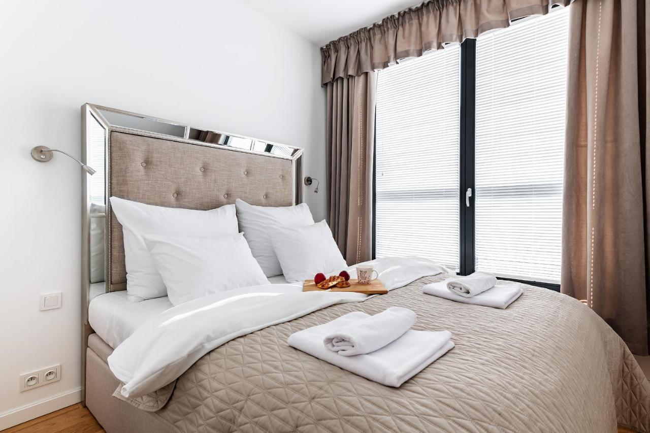 P&O Apartments Aleja Krakowska Warsaw Exterior photo
